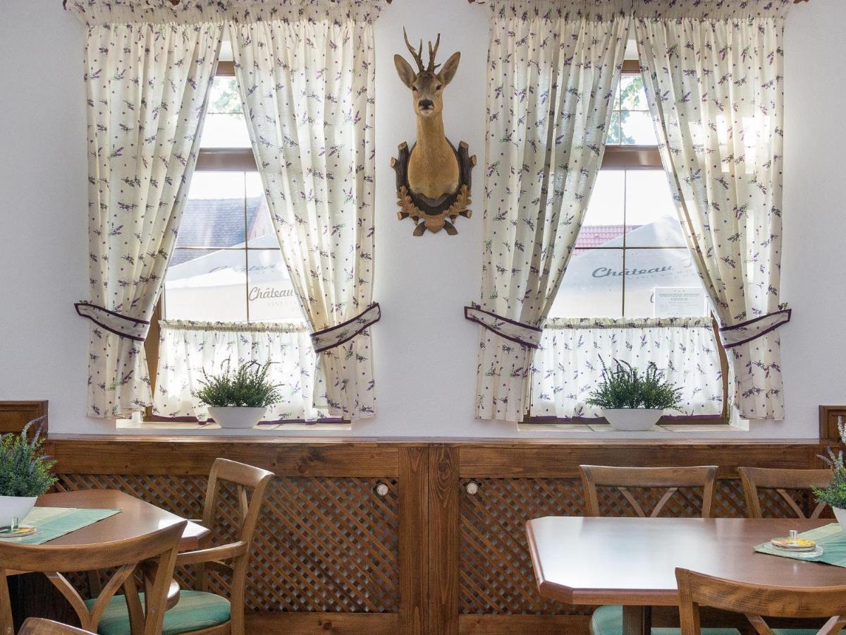 Topoľčianky 农家客栈旅馆酒店 外观 照片
