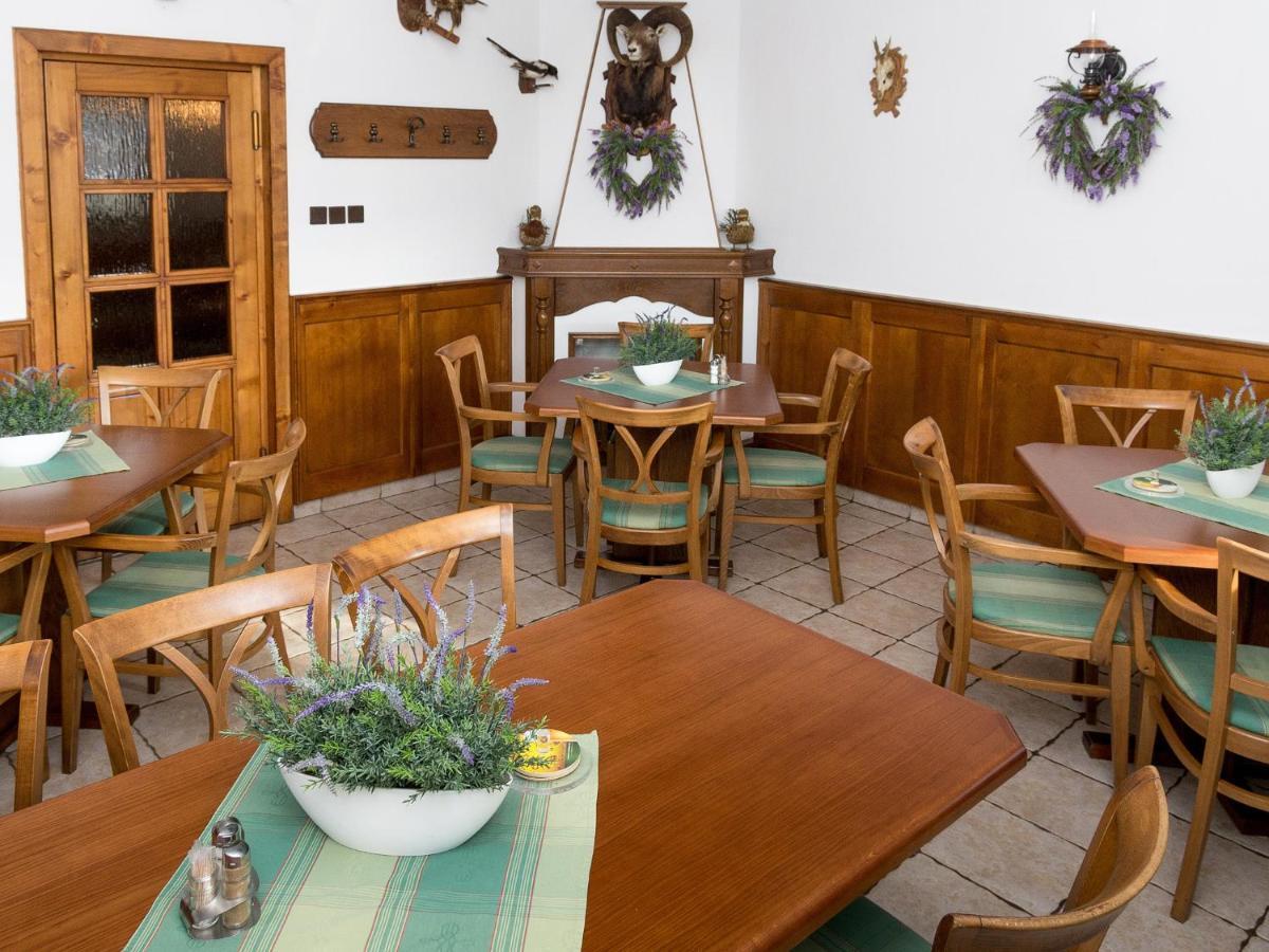 Topoľčianky 农家客栈旅馆酒店 外观 照片