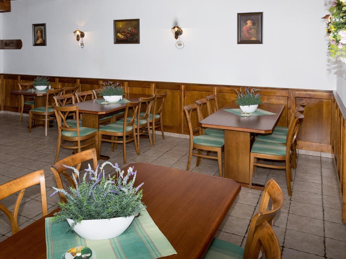 Topoľčianky 农家客栈旅馆酒店 外观 照片